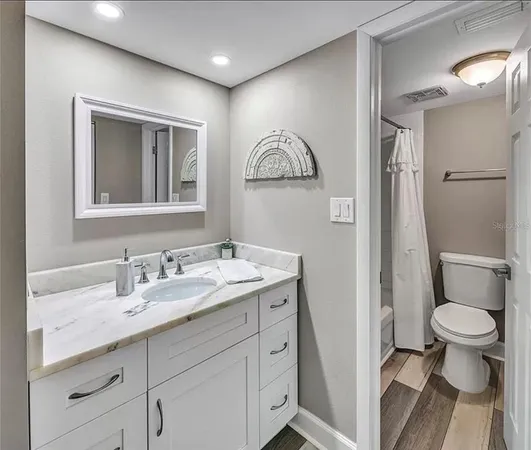 $4,000 | 661 Poinsettia Avenue, Unit 104, Clearwater Beach, FL 33767