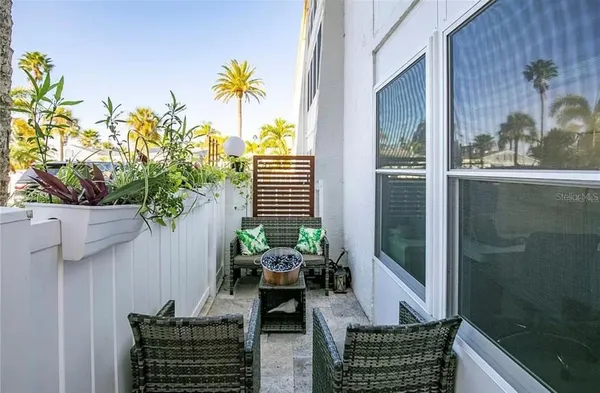 $4,000 | 661 Poinsettia Avenue, Unit 104, Clearwater Beach, FL 33767