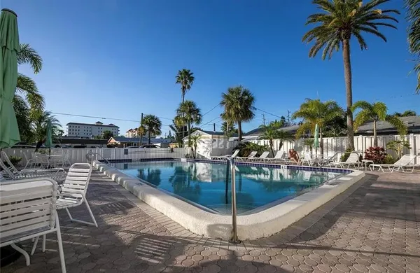 $4,000 | 661 Poinsettia Avenue, Unit 104, Clearwater Beach, FL 33767