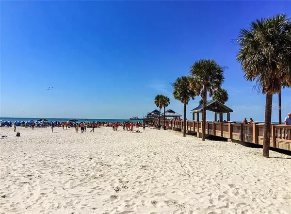 $4,000 | 661 Poinsettia Avenue, Unit 104, Clearwater Beach, FL 33767
