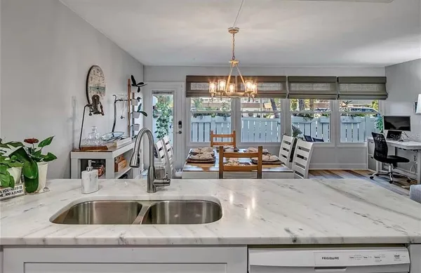 $4,000 | 661 Poinsettia Avenue, Unit 104, Clearwater Beach, FL 33767