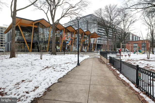 $750,000 | 205 G Street Southwest, Unit 145, Washington, DC 20024