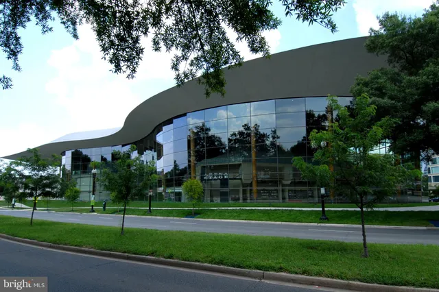 $750,000 | 205 G Street Southwest, Unit 145, Washington, DC 20024