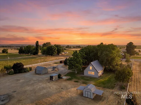 $725,000 | 3430 Gem Avenue, Emmett, ID 83617
