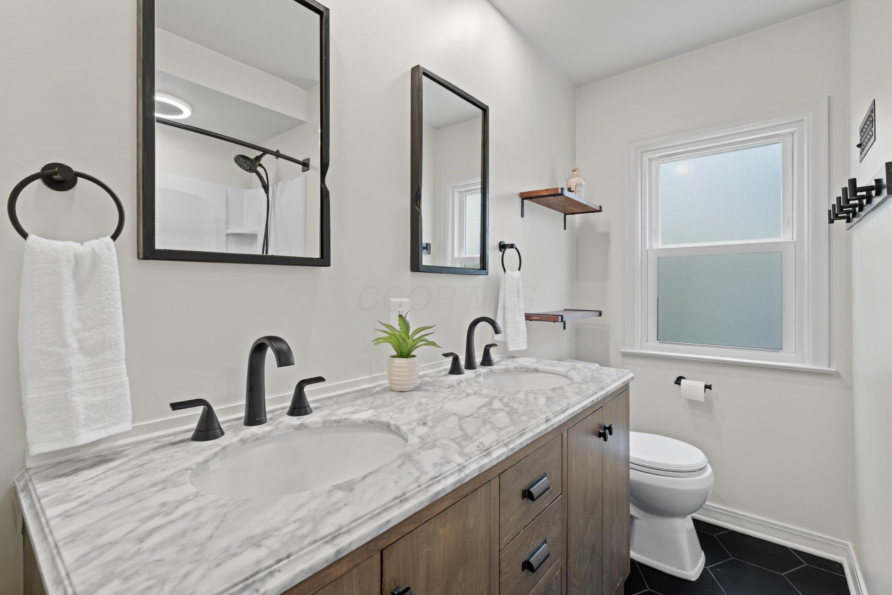 298 Blenheim Road Columbus, OH 43214 - Photo 20 of 40 dsc05883