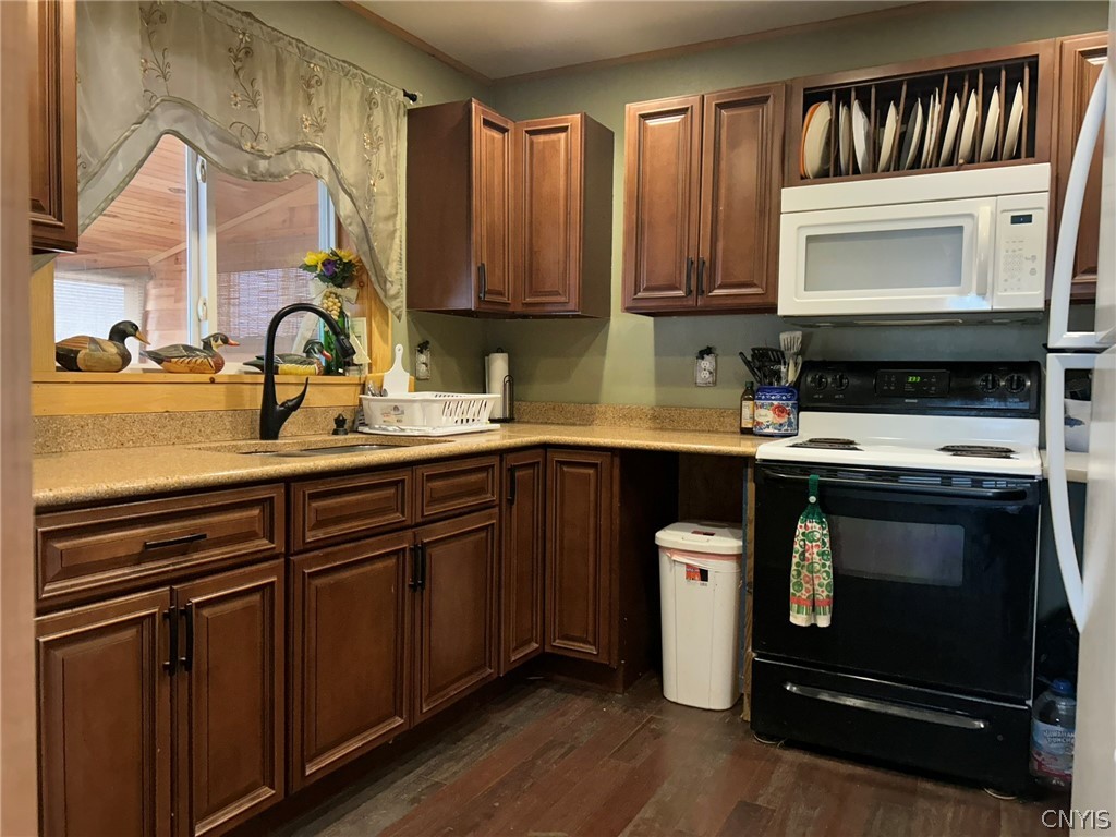 2770 County Rte 6 Morristown, NY 13646 - Photo 3 of 31