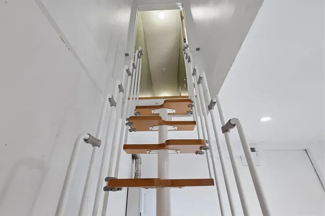 $599,000 | 1542 West 17th Street, Los Angeles, CA 90006