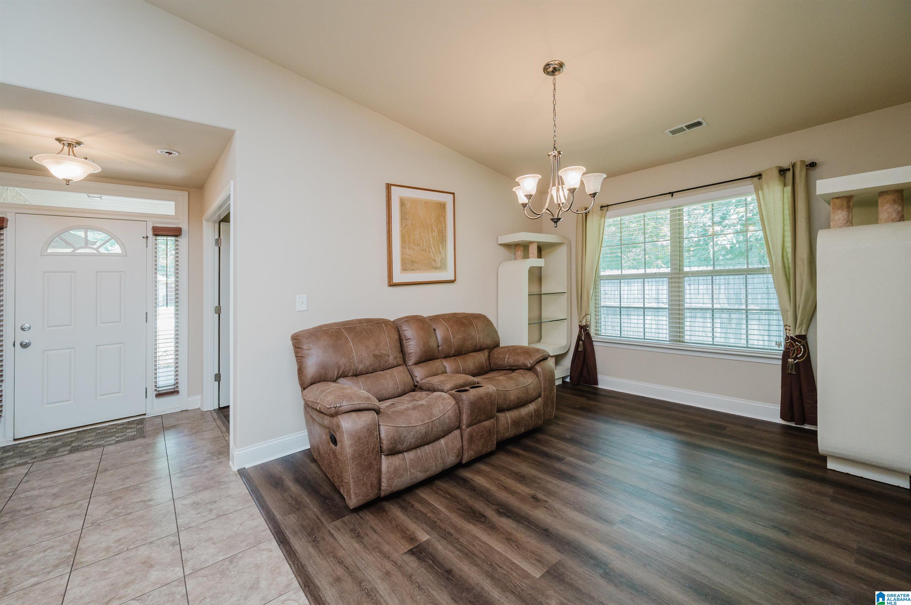 301 Vincent Street Alabaster, AL 35007 - Photo 7 of 46