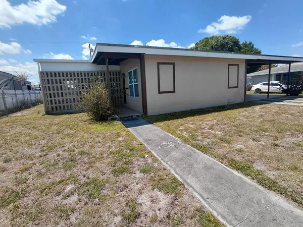 $2,500 | 116 Northeast Prima Vista Boulevard, Unit A, Port St. Lucie, FL 34983