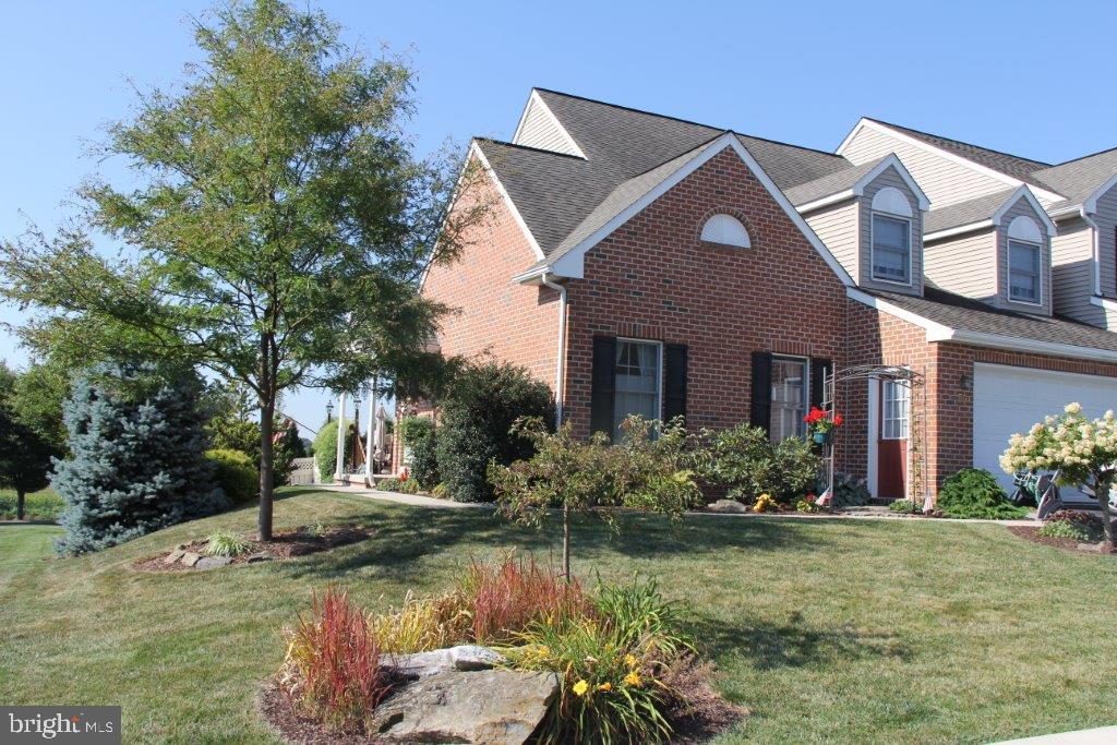 59 Spring Street Mountville, PA 17554 - Photo 1 of 34 Gallery Image 1