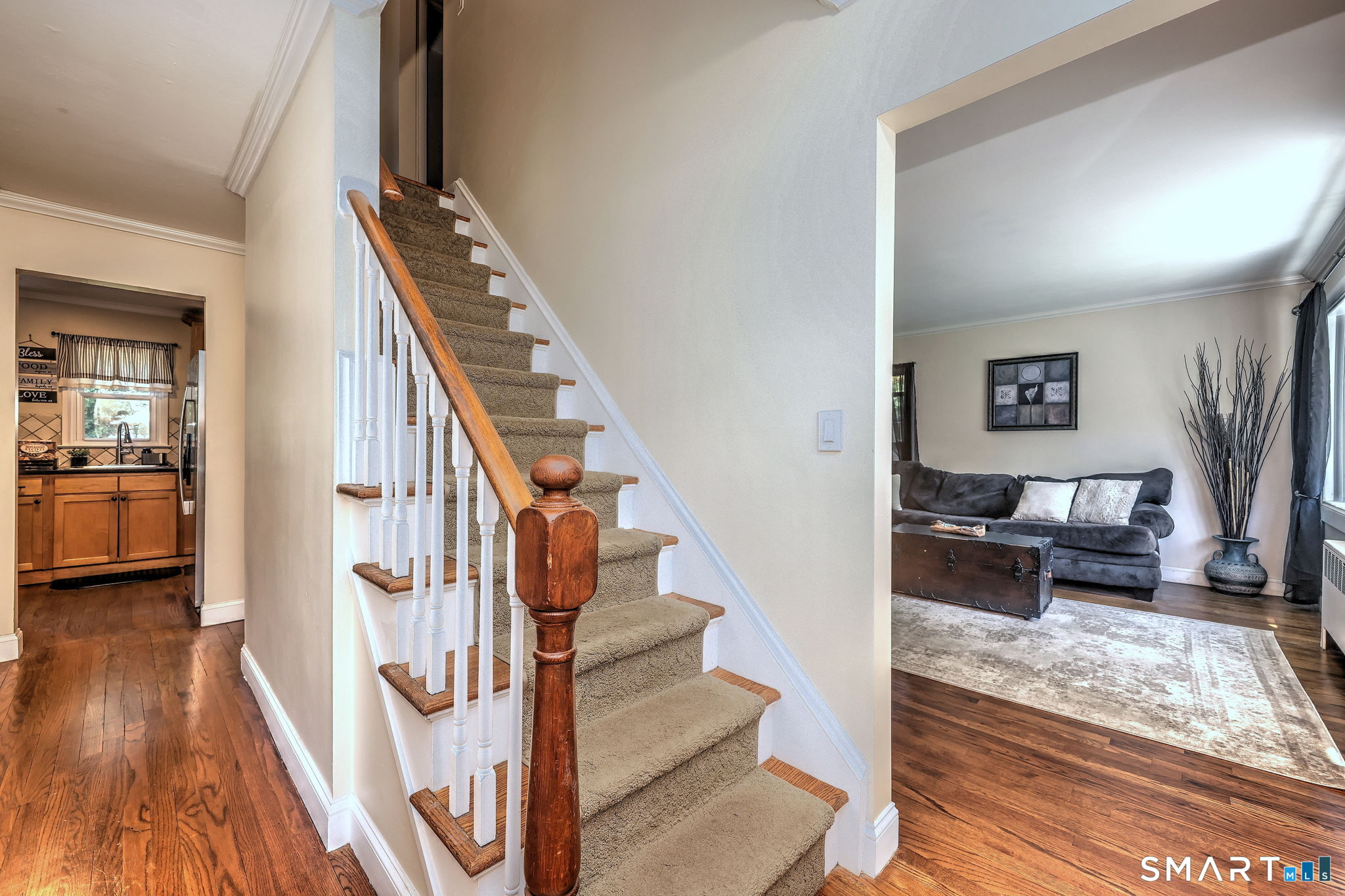 48 Linley Road Trumbull, CT 06611 - Photo 4 of 40