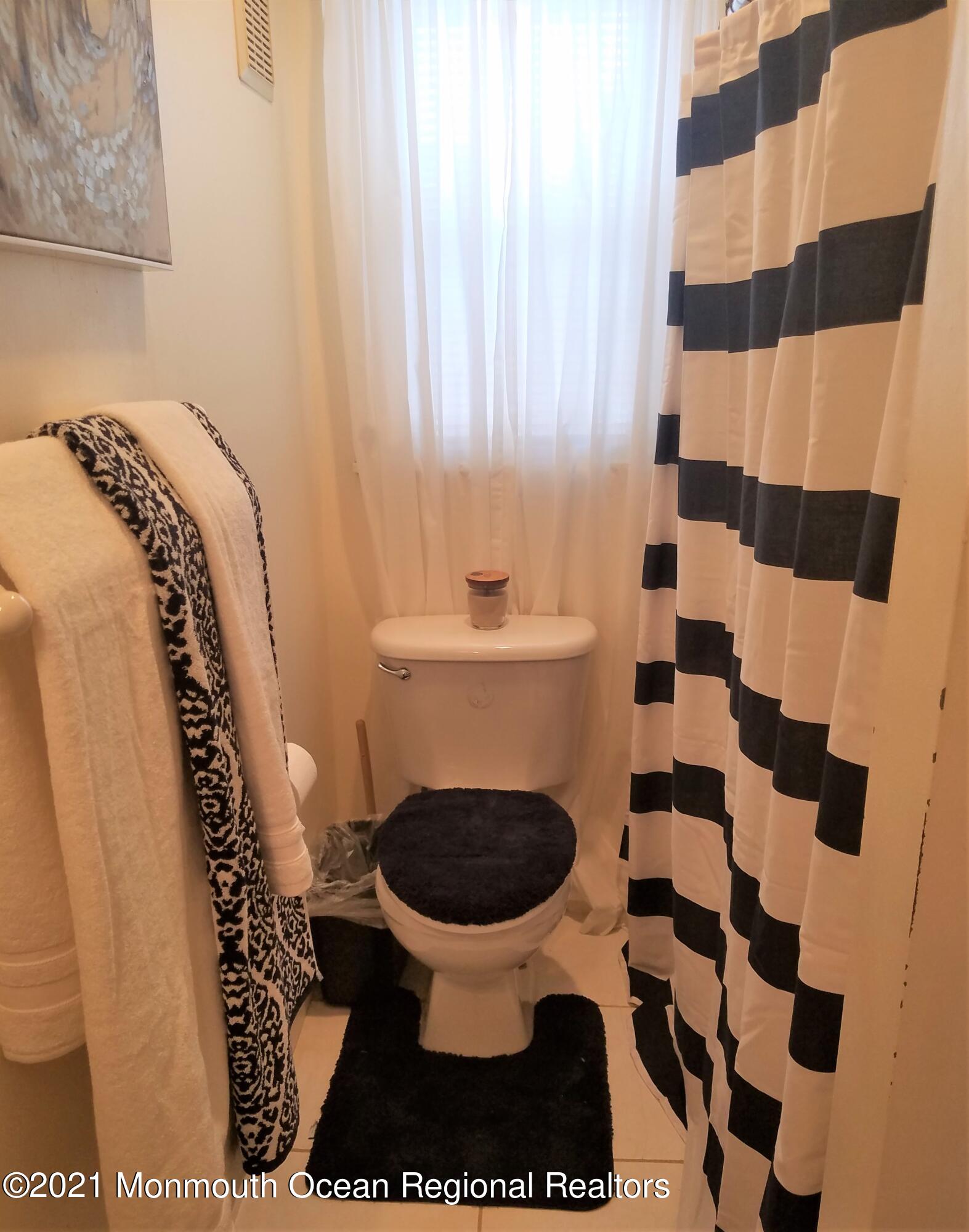 84 Ridge Terrace Neptune City, NJ 07753 - Photo 8 of 12 Bath2