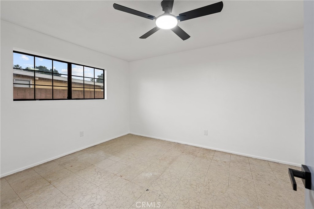 895 Orange Street Colton, CA 92324 - Photo 14 of 24