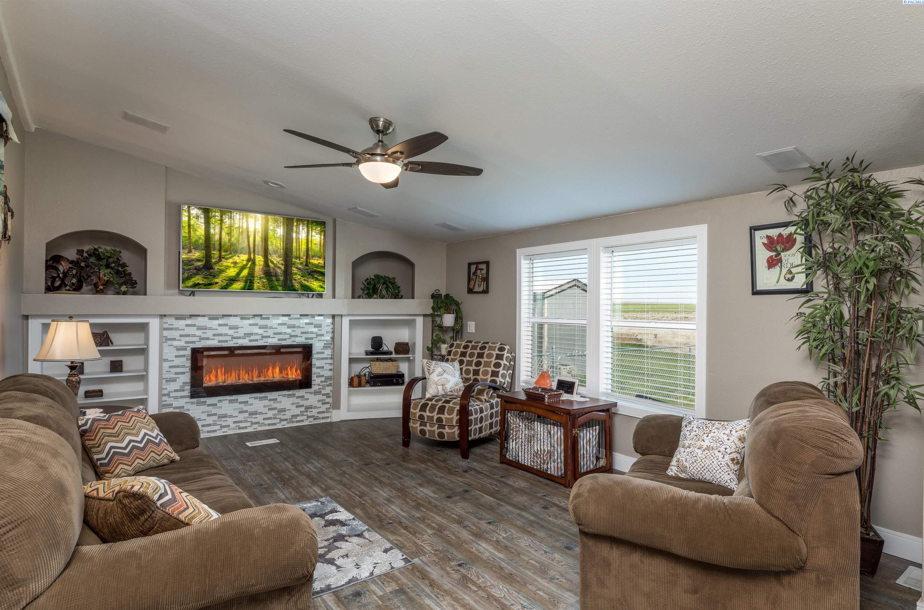 23712 East Ruppert Road Benton City, WA 99320 - Photo 6 of 24 Gallery Image 6