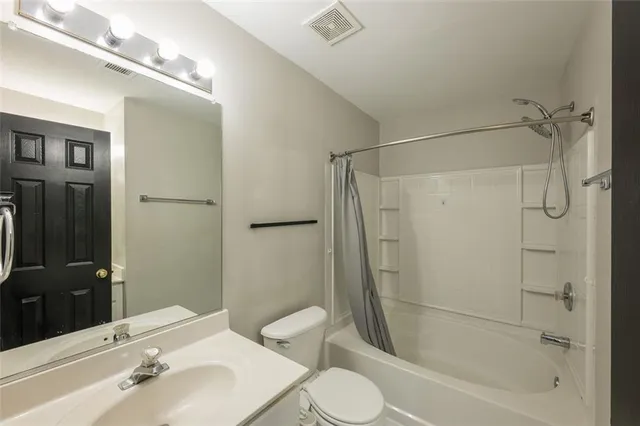 $2,300 | 3177 Mill Springs Circle Northeast, Buford, GA 30519