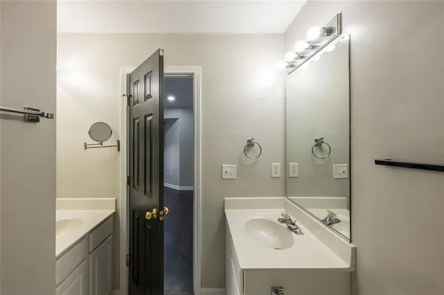 $2,300 | 3177 Mill Springs Circle Northeast, Buford, GA 30519