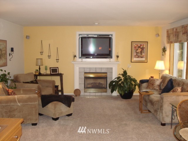 402 172nd Place Southeast Bothell, WA 98012 - Photo 9 of 25