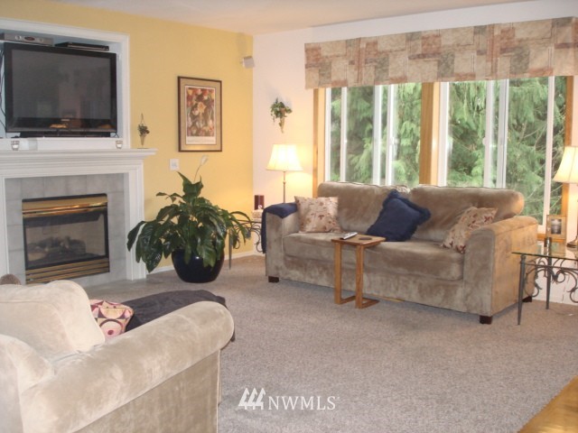 402 172nd Place Southeast Bothell, WA 98012 - Photo 10 of 25