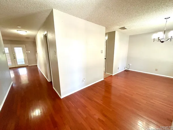 $1,899 | 8111 Mescal Trail, San Antonio, TX 78244