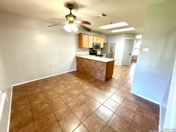 $1,899 | 8111 Mescal Trail, San Antonio, TX 78244