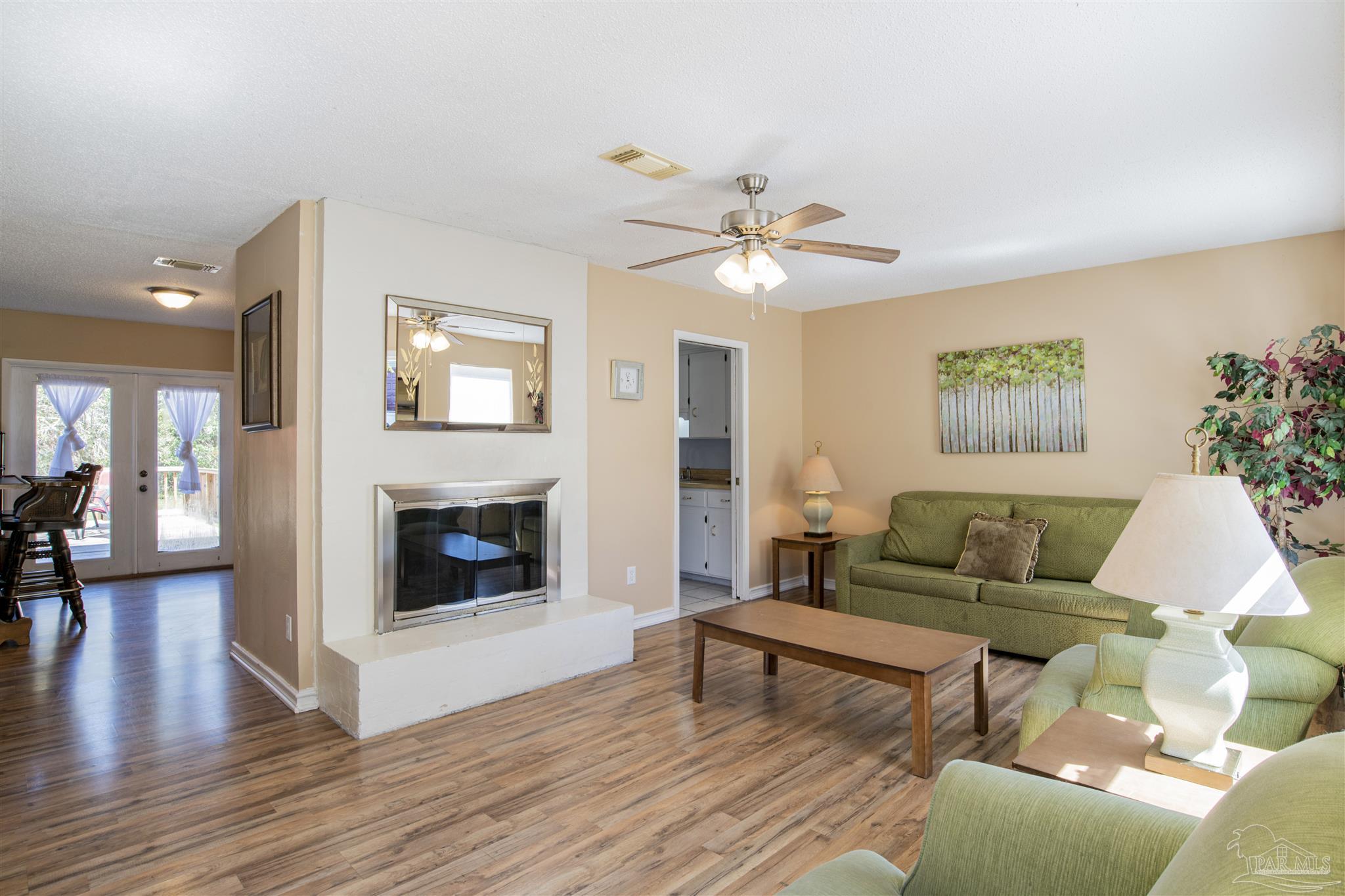 2946 Ranchette Square Gulf Breeze, FL 32563 - Photo 11 of 25 Gallery Image 11