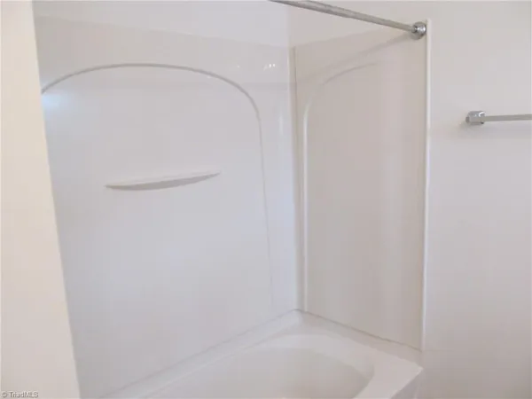 $1,650 | 209 Malamute Lane, Greensboro, NC 27407