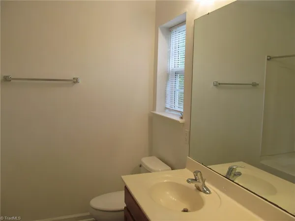 $1,650 | 209 Malamute Lane, Greensboro, NC 27407