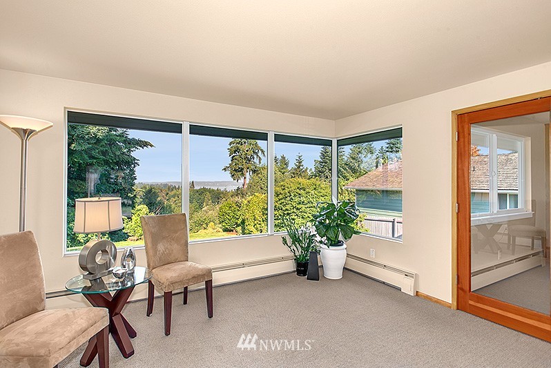 420 View Ridge Drive Everett, WA 98203 - Photo 4 of 22