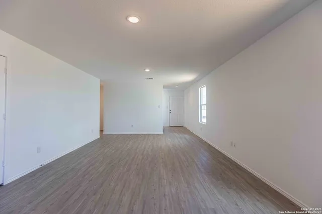 $1,500 | 9143 Coronal Rings, San Antonio, TX 78252