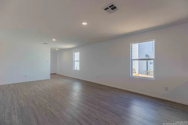 $1,500 | 9143 Coronal Rings, San Antonio, TX 78252