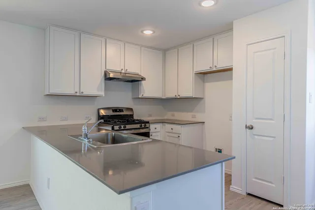 $1,500 | 9143 Coronal Rings, San Antonio, TX 78252