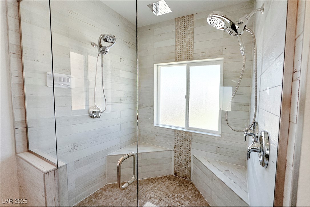 5400 Grain Mill Road Pahrump, NV 89061 - Photo 33 of 67 Bathroom featuring a tile shower