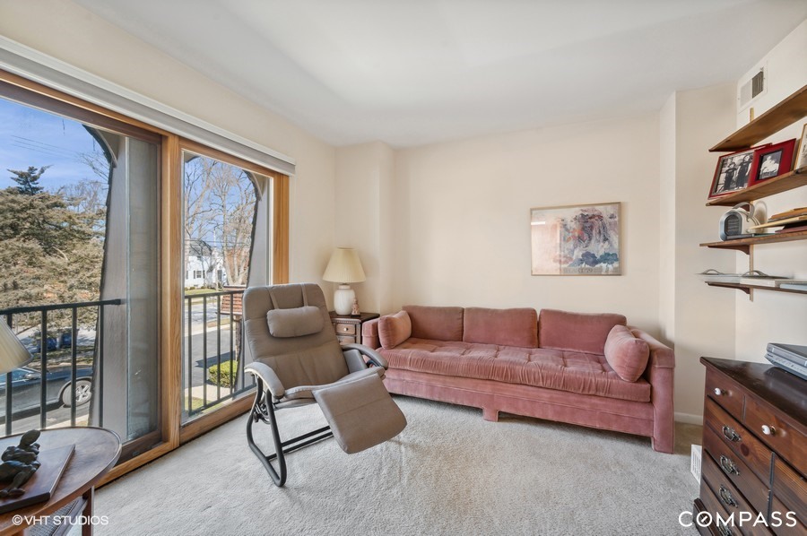 1119 Deerfield Road Deerfield, IL 60015 - Photo 12 of 19 a living room with furniture and a window