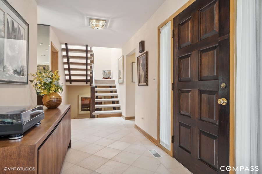 1119 Deerfield Road Deerfield, IL 60015 - Photo 2 of 19 a view of entryway with livingroom