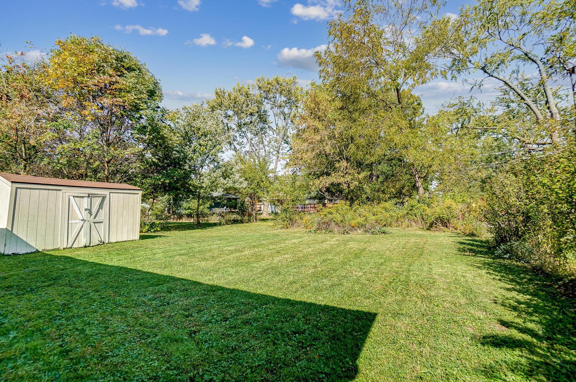 2094 Ward Road Columbus, OH 43224 - Photo 32 of 35 034