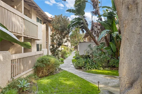 $3,000 | 2352 Altisma Way, Unit 4, Carlsbad, CA 92009