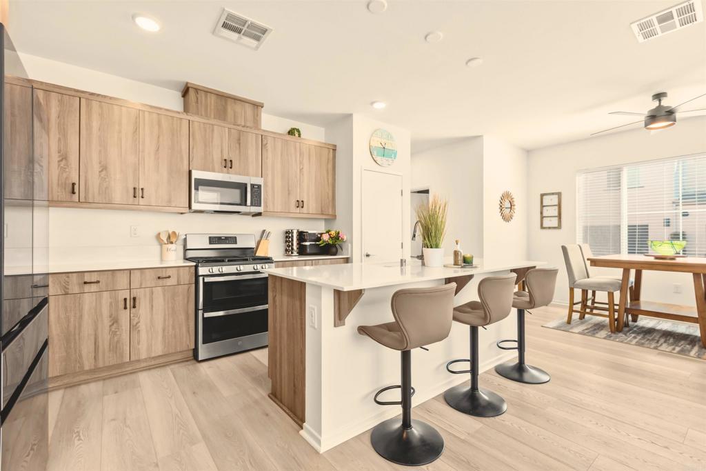 359 Sweet Place Fallbrook, CA 92028 - Photo 2 of 18