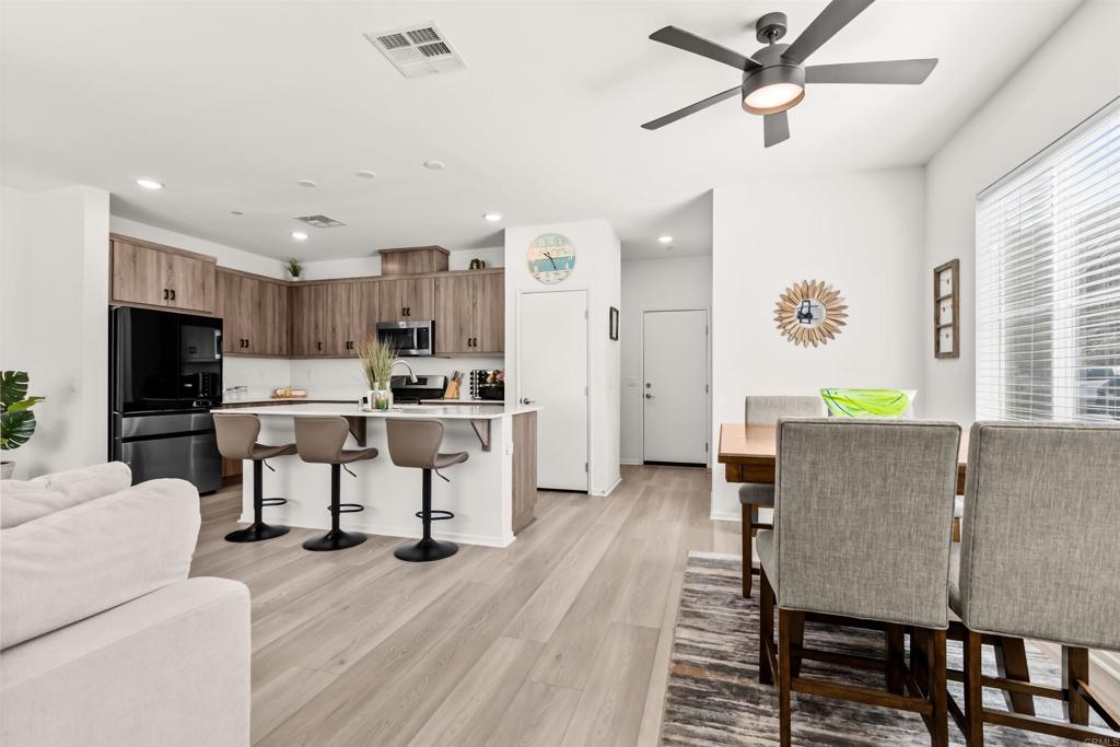 359 Sweet Place Fallbrook, CA 92028 - Photo 3 of 18