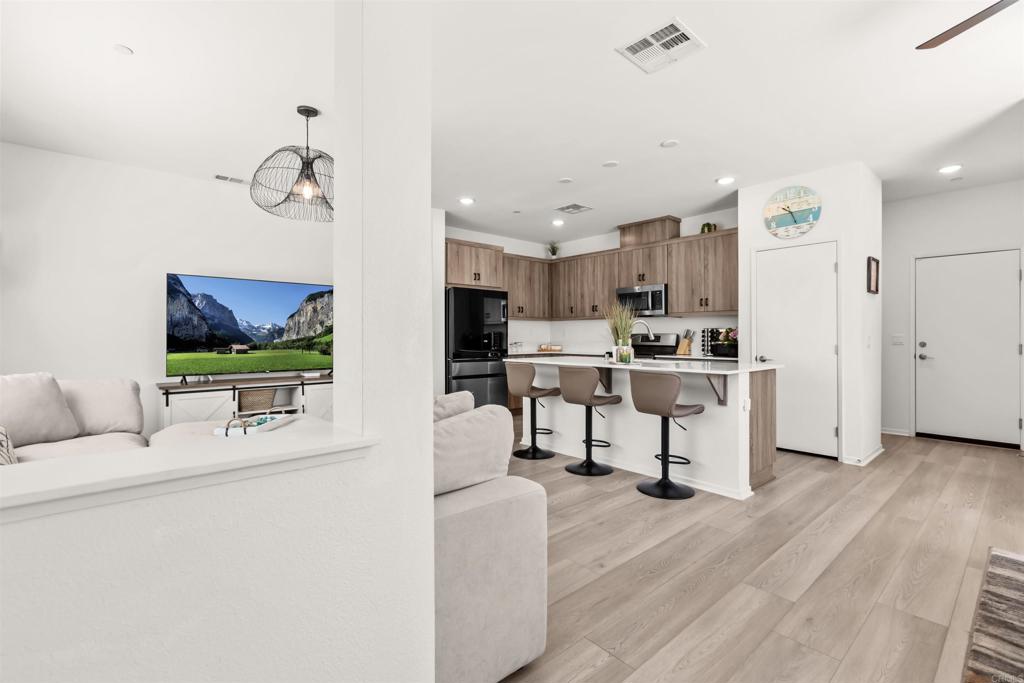 359 Sweet Place Fallbrook, CA 92028 - Photo 6 of 18