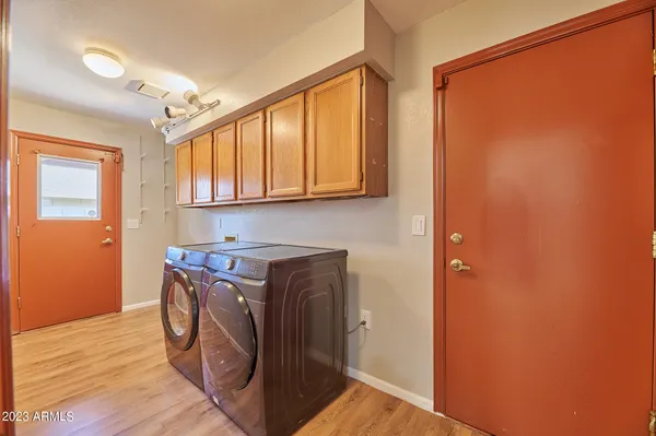 $3,195 | 1137 North Winthrop Circle, Mesa, AZ 85213