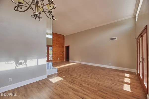 $3,195 | 1137 North Winthrop Circle, Mesa, AZ 85213