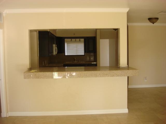 820 East Ocotillo Road Phoenix, AZ 85014 - Photo 3 of 7 Kitchen Bar