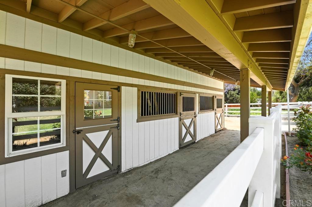 546 Rancho Santa Fe Road Encinitas, CA 92024 - Photo 39 of 48 a view of a porch