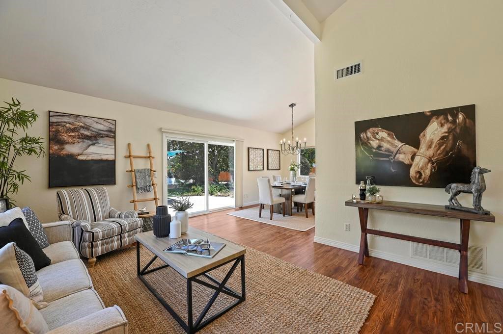 546 Rancho Santa Fe Road Encinitas, CA 92024 - Photo 6 of 48 a living room with furniture