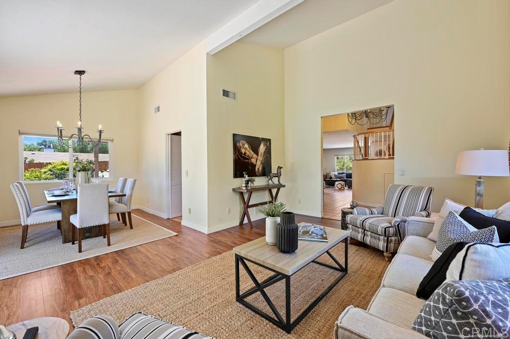 546 Rancho Santa Fe Road Encinitas, CA 92024 - Photo 7 of 48 a living room with furniture