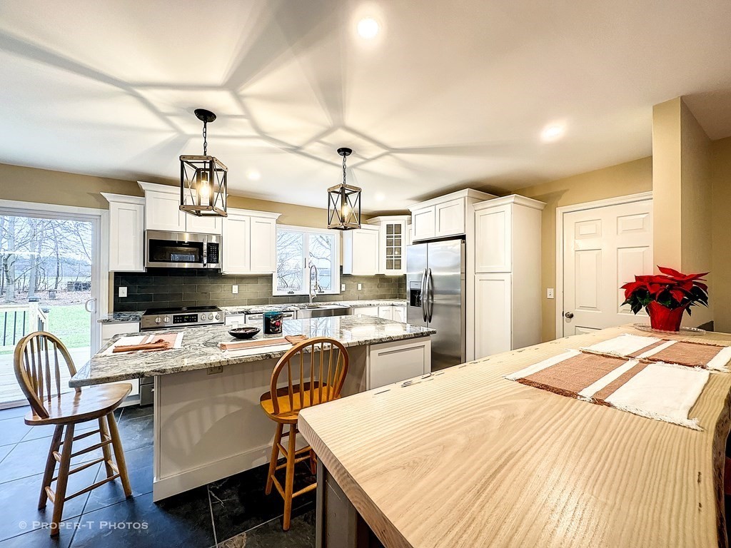 15 Cold Spring Lane Hadley, MA 01035 - Photo 7 of 33 Gallery Image 7