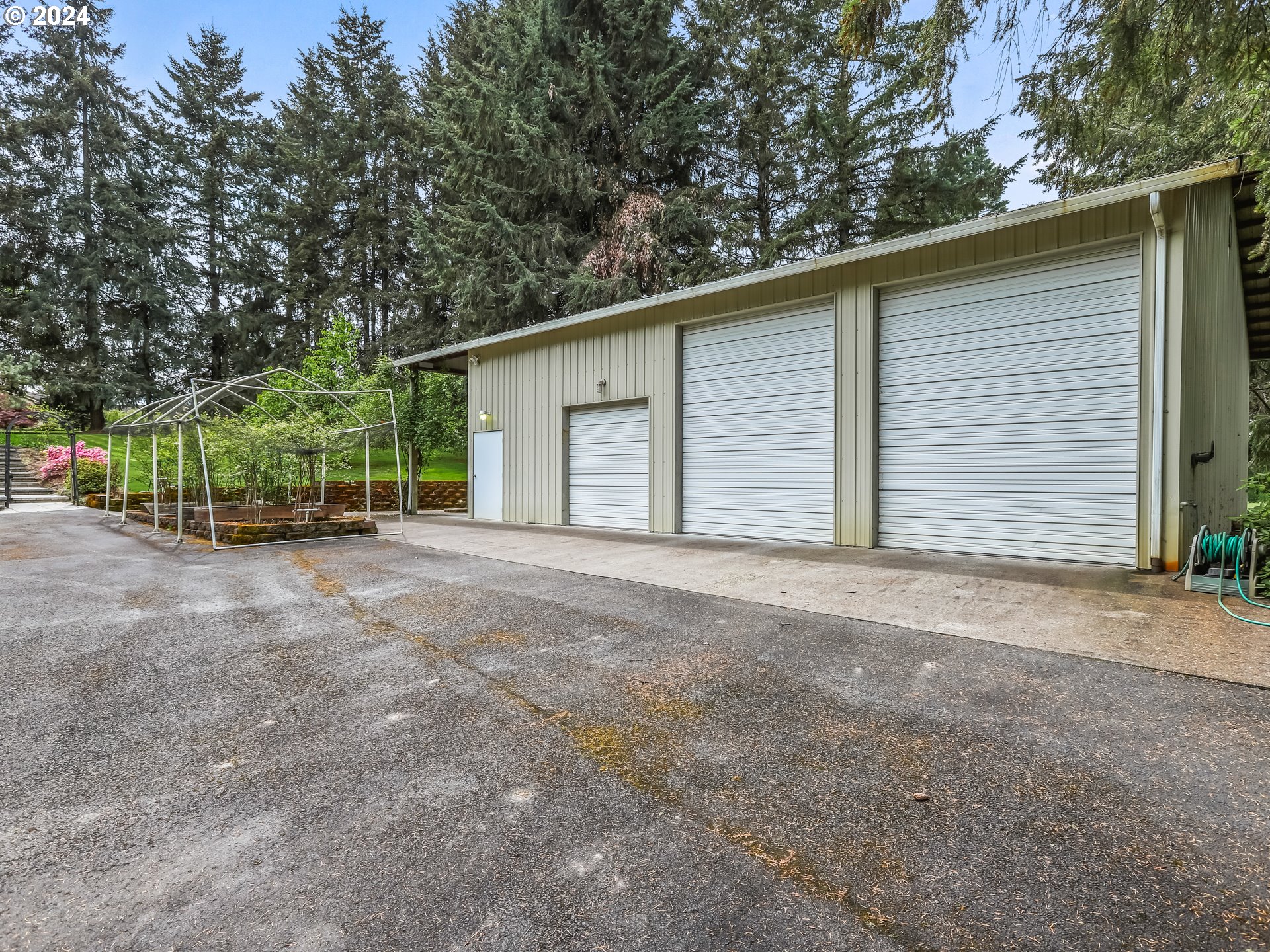 2710 Northeast 240th Street Ridgefield, WA 98642 - Photo 3 of 48 a view of outdoor space and yard