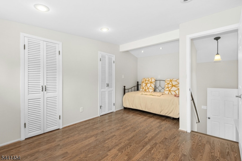 1179 Blazo Terrace Mountainside, NJ 07092 - Photo 24 of 41