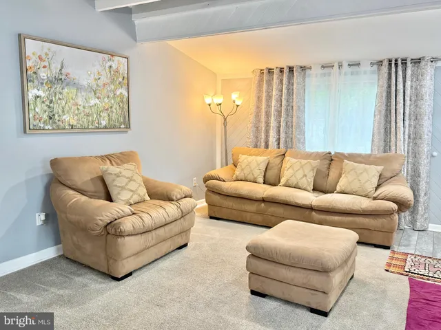 $2,500 | 1820 Newport Road, Wilmington, DE 19808