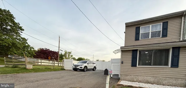 $2,500 | 1820 Newport Road, Wilmington, DE 19808